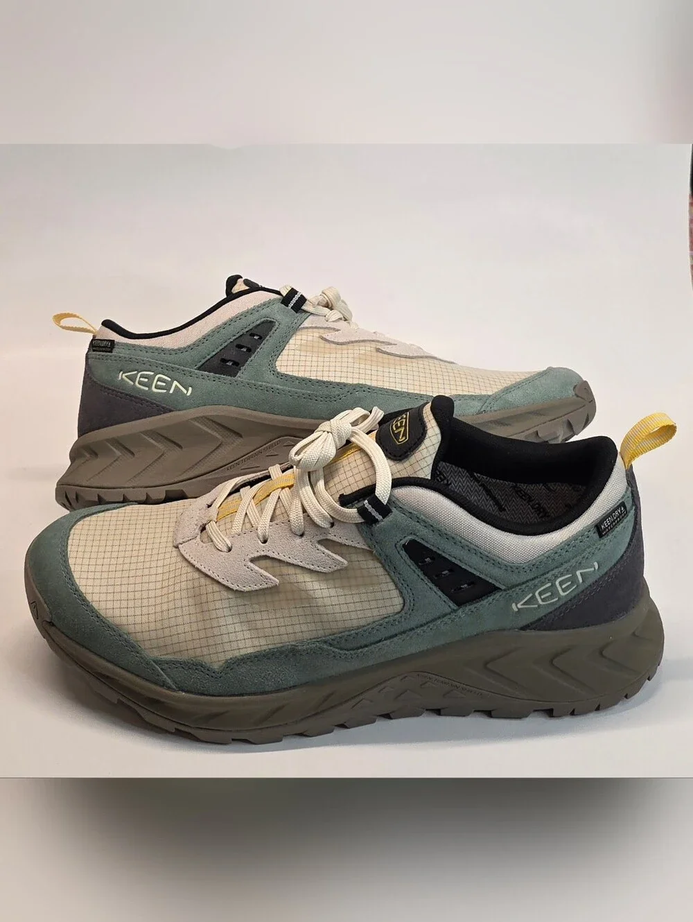 New KEEN Hightrail EXP Hiking Sneaker  Waterproof  Shoes Mens Size 12